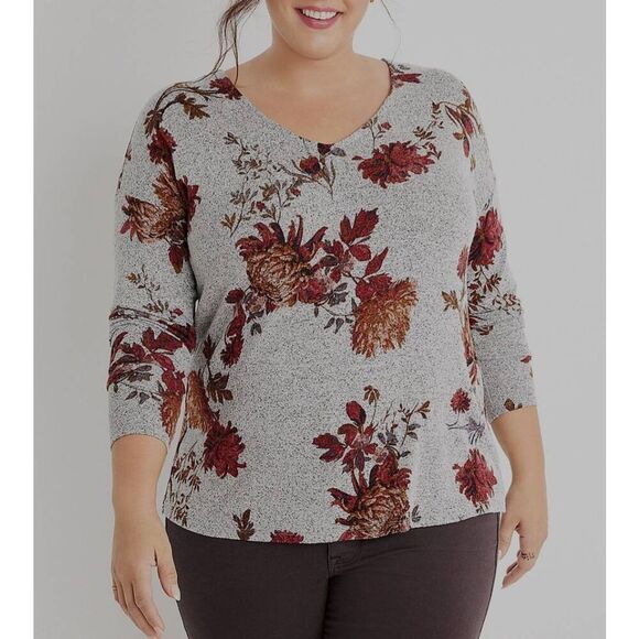 Maurices 2x Floral Twist Back V Neck Tee (R) - Picture 1 of 8